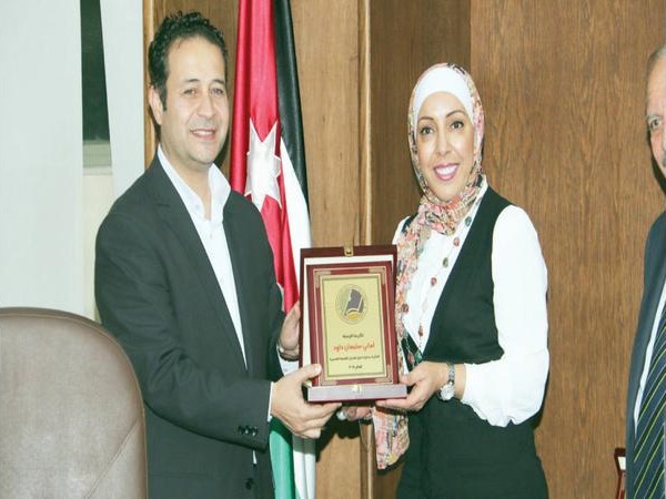 وزير الثقافة يوزع جوائز رابطة الكتاب للعام 2018