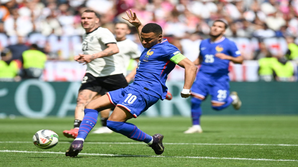 دوري الأمم الأوروبية: مبابي يقود فرنسا إلى الفوز على ألمانيا وإحراز المركز الثالث    