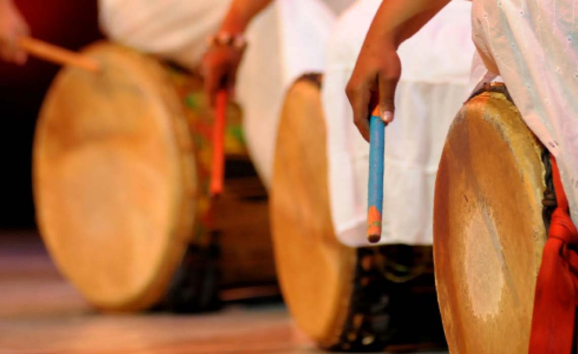 تفسير رؤية الطبل في المنام لابن سيرين 