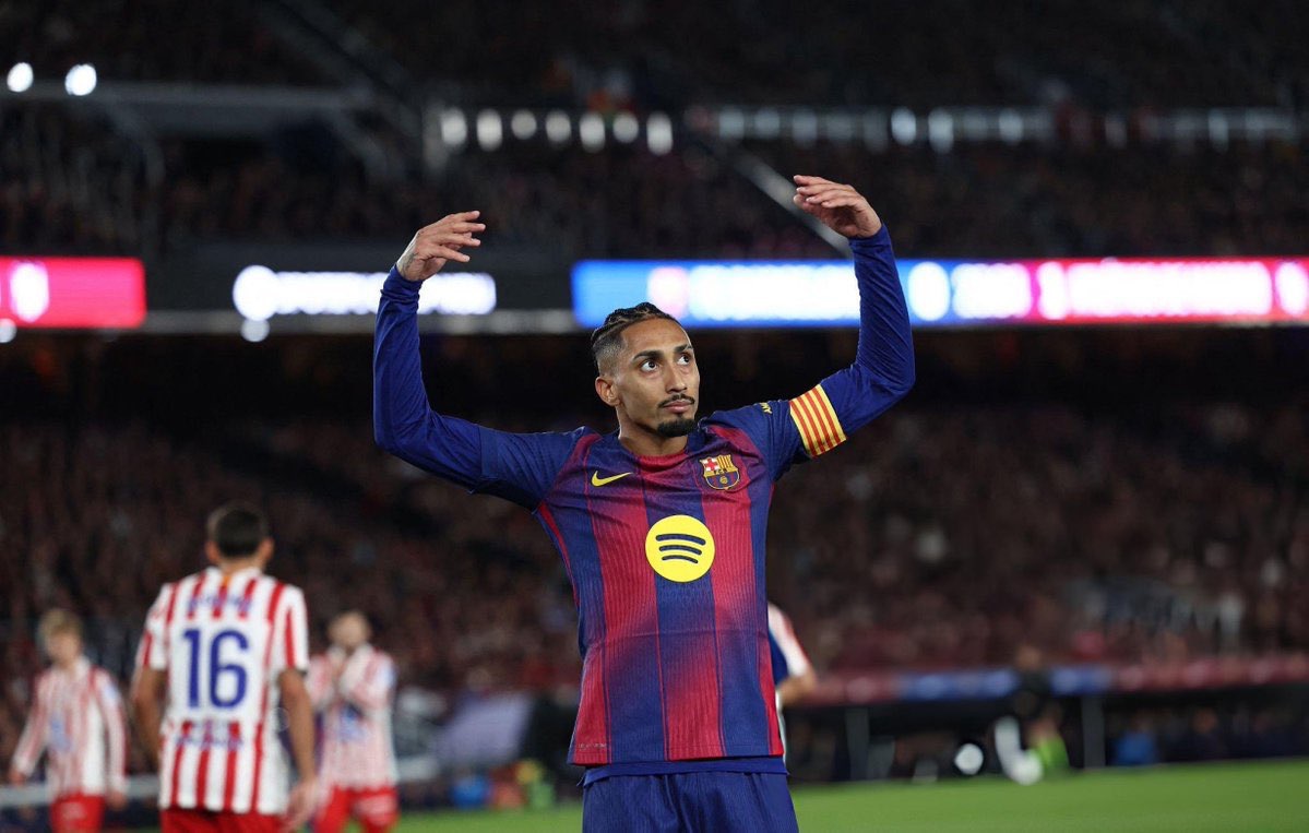 برشلونة يحسم القمة أمام أتلتيكو بثلاثية ويعزز قبضته على صدارة الدوري الإسباني