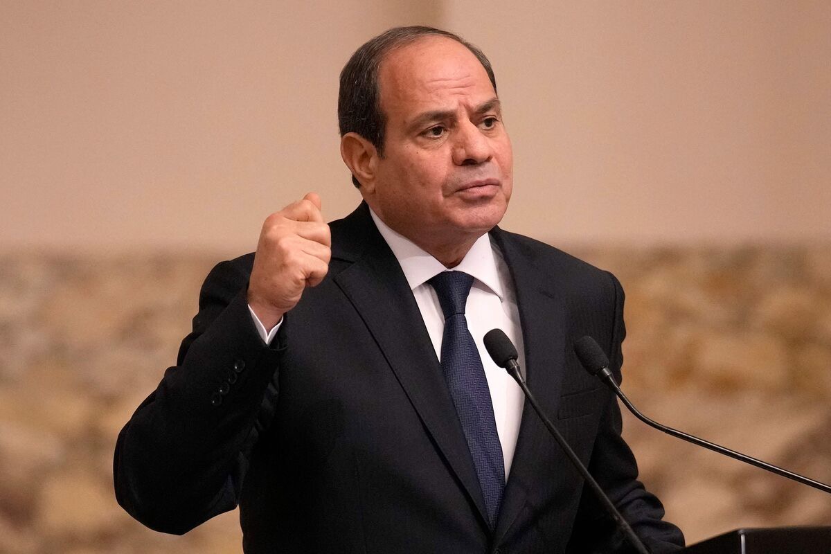 تحرك رئاسي عاجل في مصر بعد حادث مفجع بالبلاد