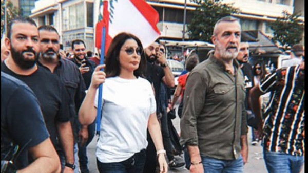 إليسا تُهاجم الرئيس اللبناني بكلمات قاسية ..  ماذا قالت عنه؟