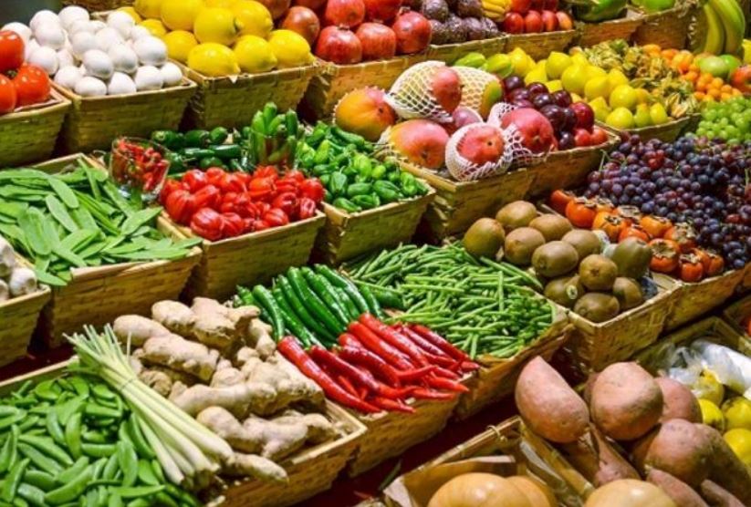 البندورة بـ 5 قروش وأبو صرة بـ 60 قرشا ..  إليكم أسعار الخضار والفواكه الأحد