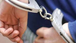 البحث الجنائي يلقي القبض على 10 اشخاص من ارباب السوابق وفارضي اتاوات في عمان