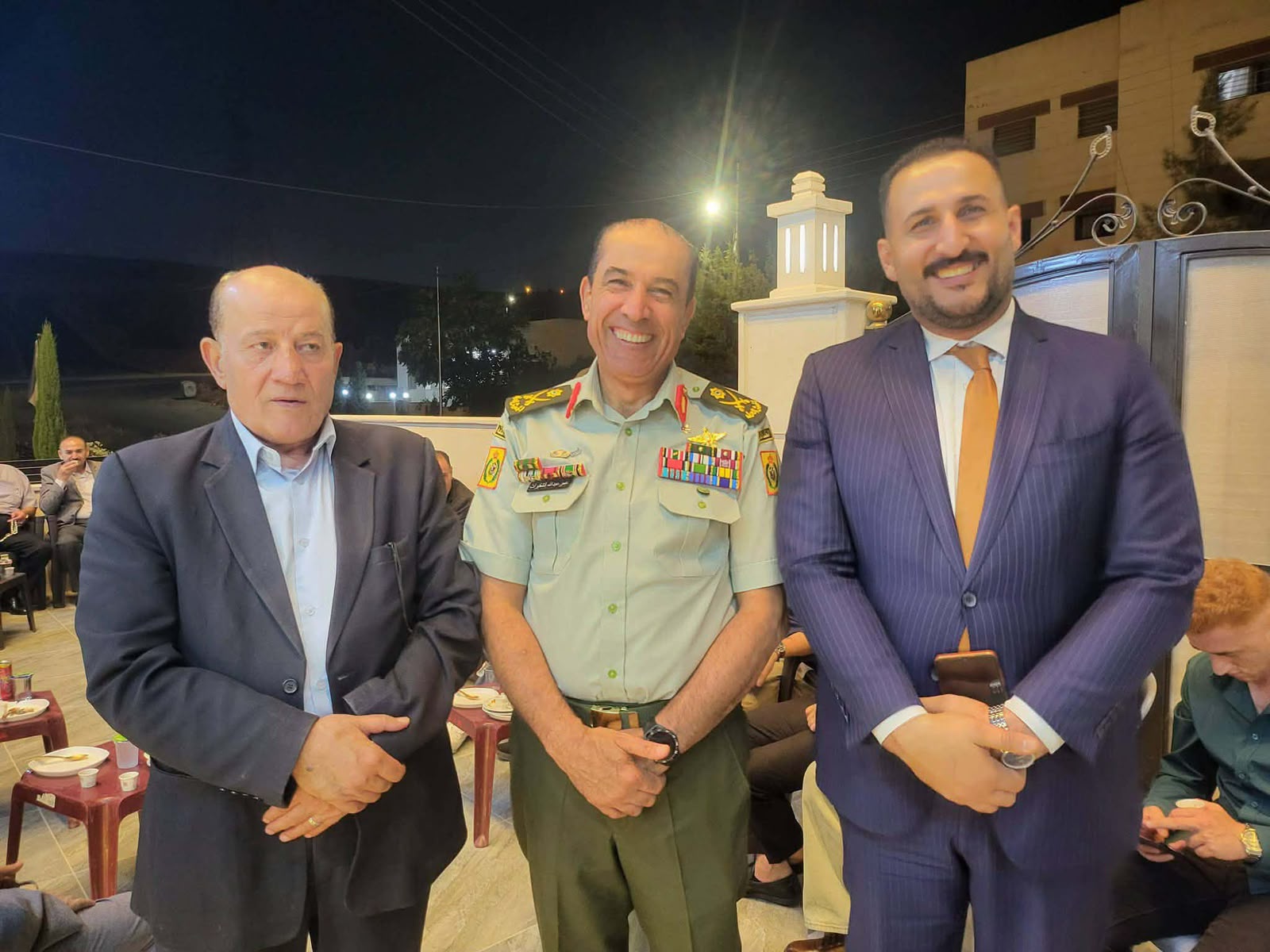 اللواء الركن عمر الشقيرات يستقبل المهنئين بمناسبة الترفيع لرتبه لواء في القوات المسلحة