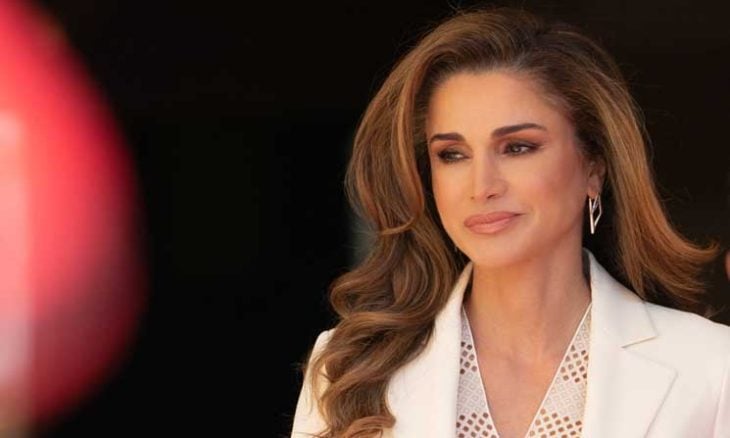 علي الدلايكة يكتب: ماذا نقول في حضرة جلالتها .. 