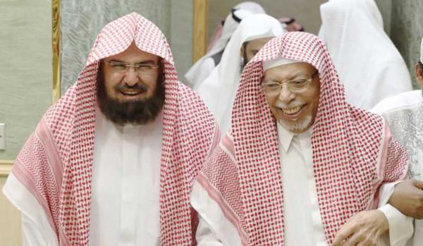 صوت شيخ المؤذنين علي مُلا يصدح مجدداً في الحرم المكي