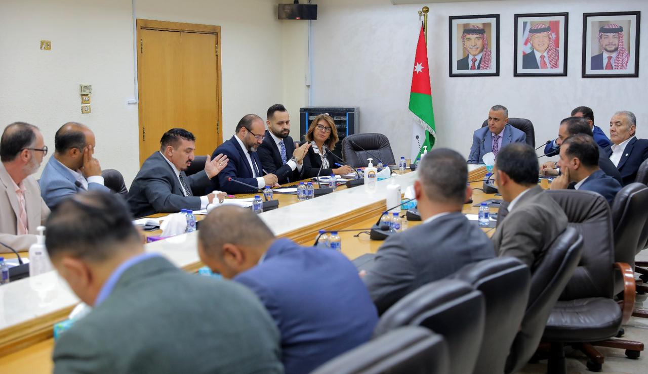 “الشباب النيابية” تناقش موضوعات متعلقة برياضة “الكيغ بوكسينغ”
