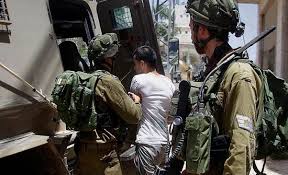 الاحتلال يعتقل 11 فلسطينيا بالضفة الغربية