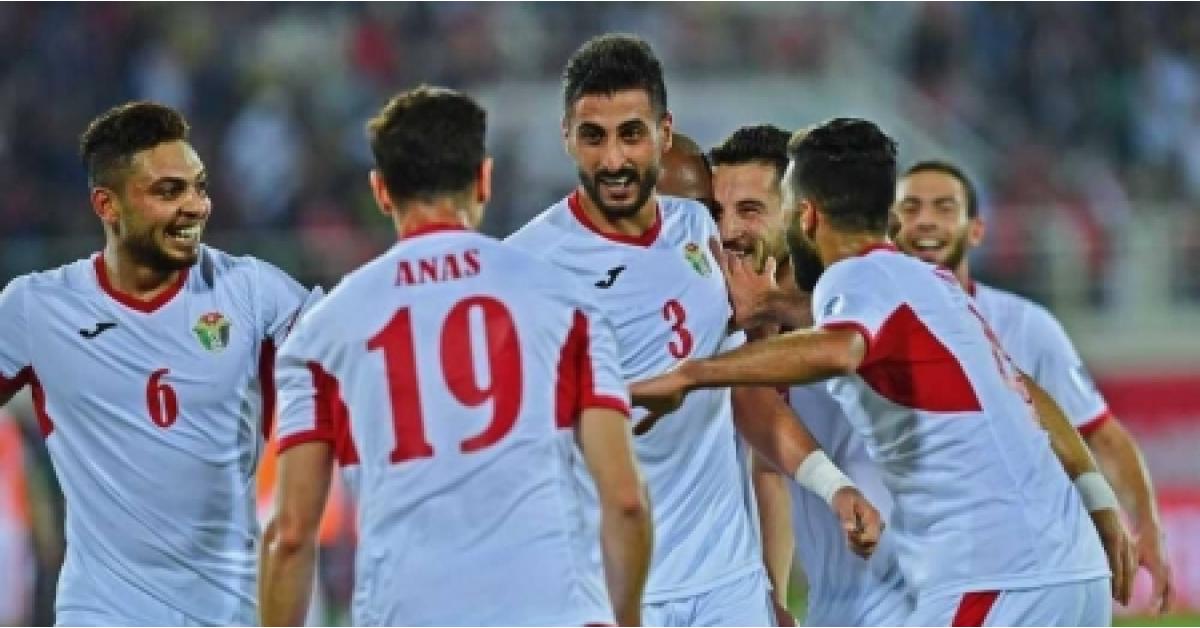 المنتخب الوطني لكرة القدم يلتقي البارجواي الثلاثاء