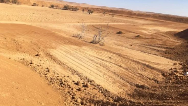 "حفائر مائية" جافة ..  مربو ماشية يعانون شح المياه بصحراء الكرك