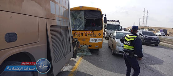 7 إصابات بتصادم حافلتين امام جامعة الزرقاء