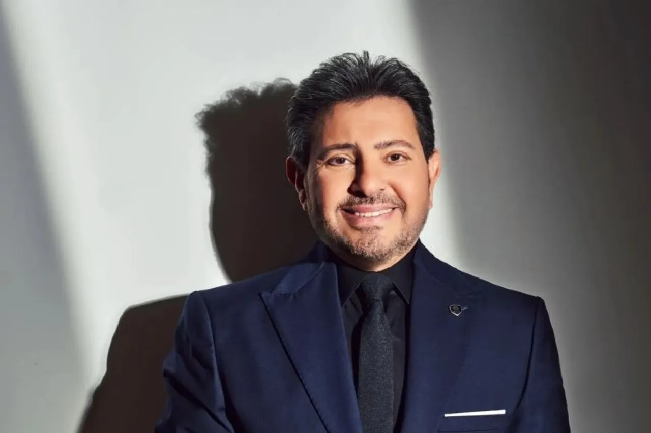 محض افتراء وكذب  ..  مصطفى تنفي وفاة هاني شاكر