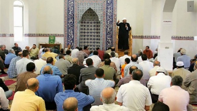 تفسير رؤية إمام المسجد في المنام