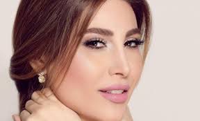 هذه حكاية الجميلة يارا مع الأحذية الرياضية ونادي برشلونة  