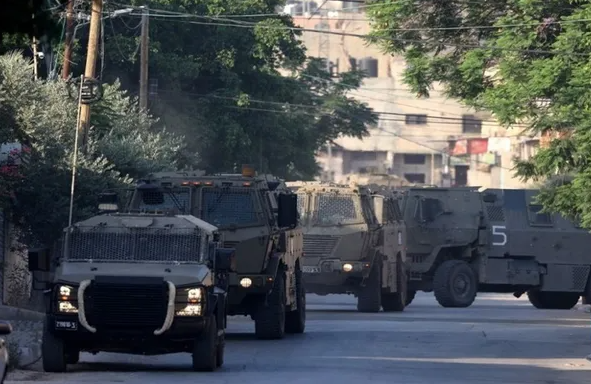 قوات الاحتلال تنفذ اقتحامات في الضفة الغربية