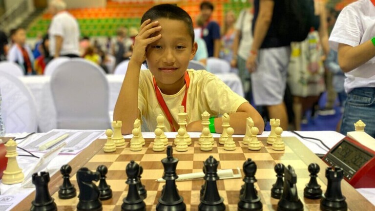 طفل روسي عمره 8 أعوام يتفوق على أستاذ شطرنج عمره 28 عاما في بطولة العالم
