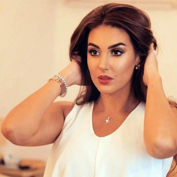 شاهد  ..  ياسمين صبري تثير حيرة متابعيها من جديد