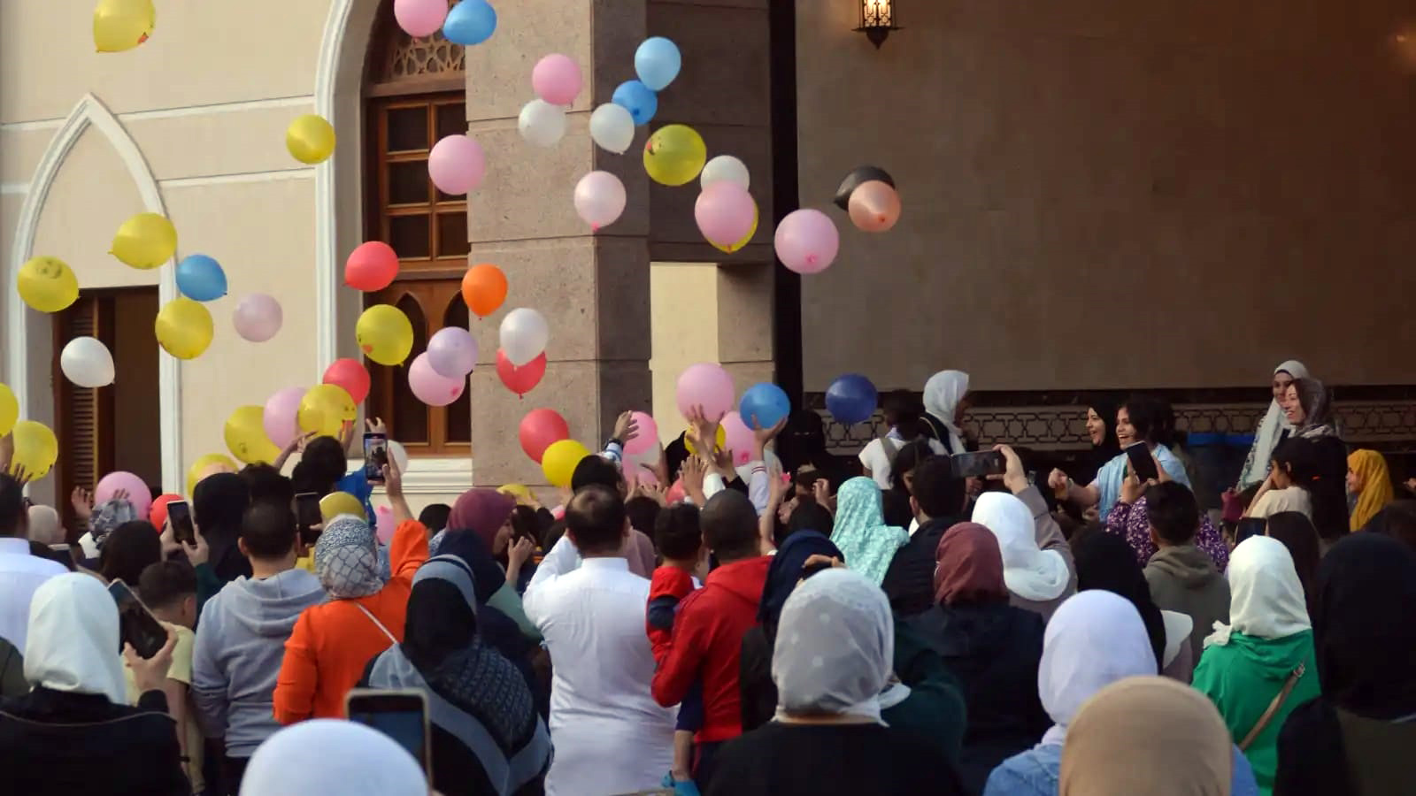 عيد المغتربين الأردنيين ..  جسدٌ في الغربة وقلبٌ على الأهل والوطن