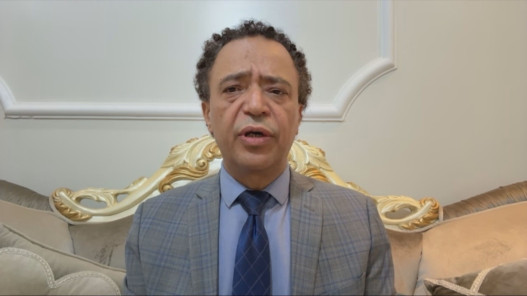غلاب: أي هجوم حوثي على السفن في البحر الأحمر قد يؤدي إلى إغلاقه بالكامل