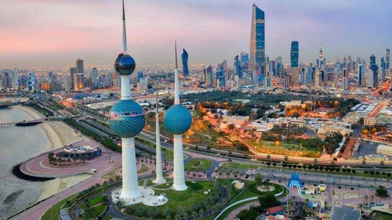 الكويت تعفي المسافرين القادمين الحاصلين على اللقاح من الحجر الصحي