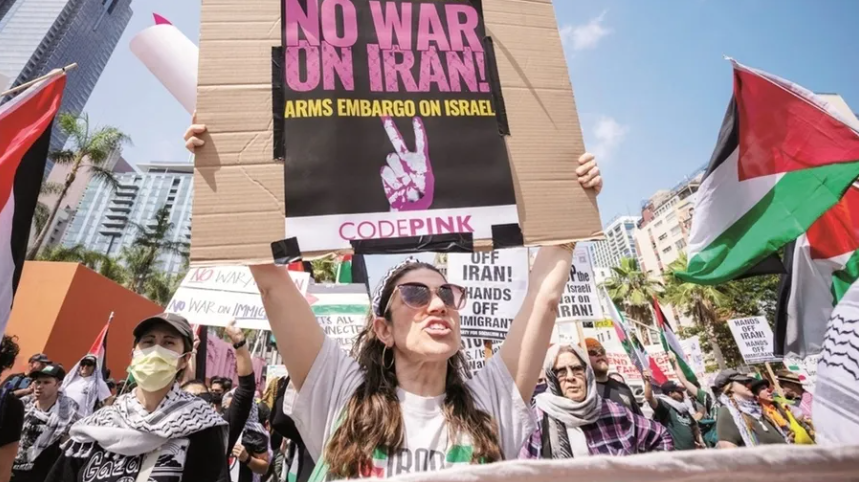 ريتشارد وولف: حرب إيران تهدد بانفجار اجتماعي داخل أمريكا