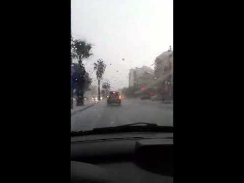 بالفيديو... شاهد حجم حبات البرد التيسقطت على عمان