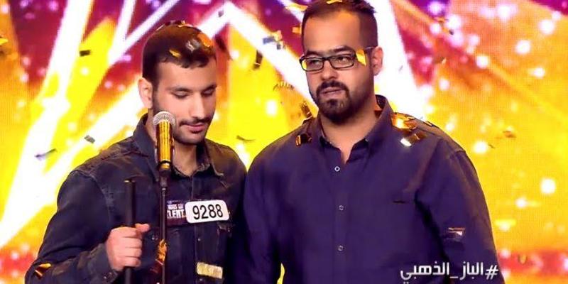 بالفيديو  ..  الكويتي الكفيف عبد الله غازي "MBC" تتلاعب بنتائج برنامج "آراب غوت تالانت"