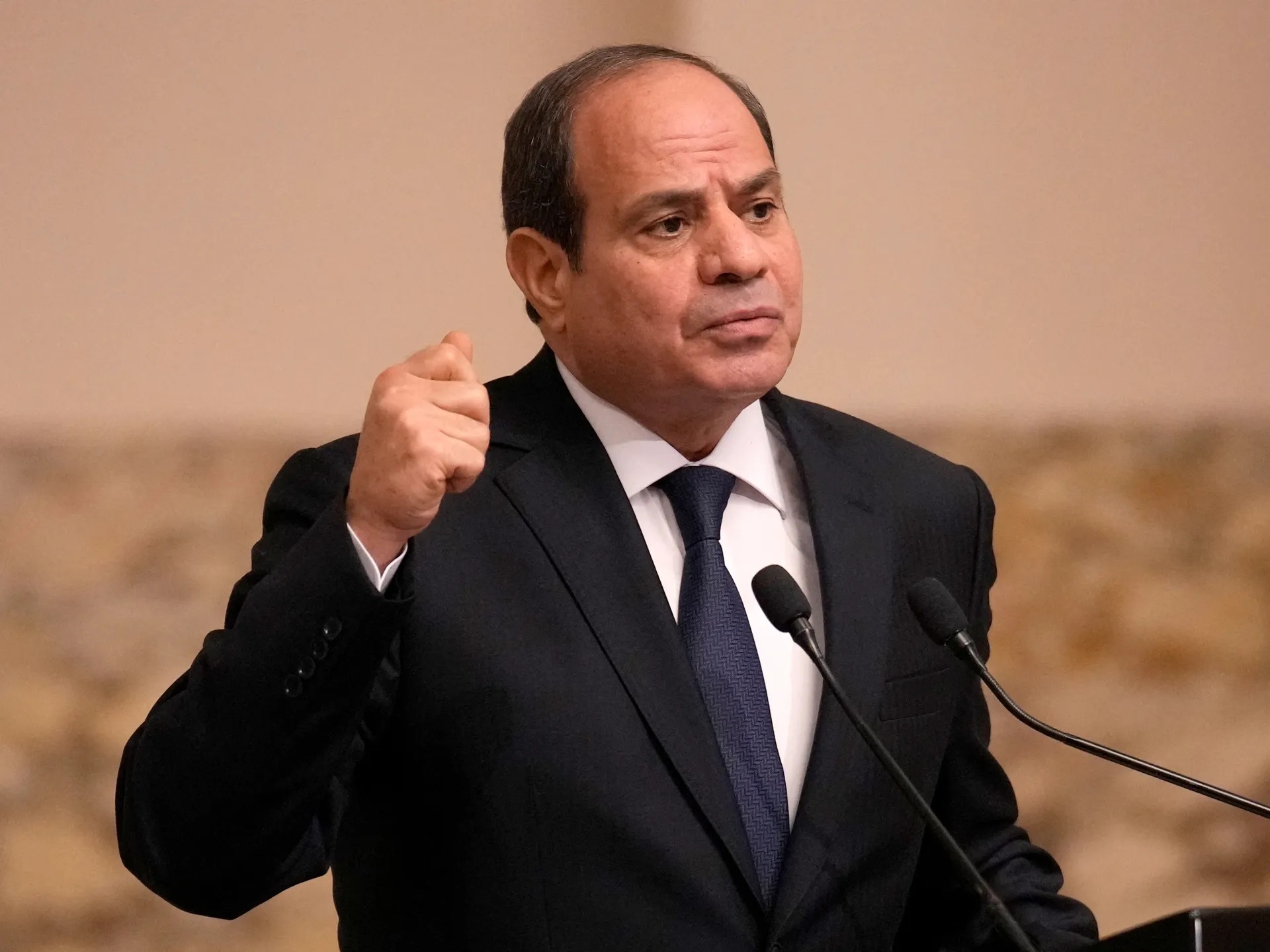 السيسي يحدد الوقت المناسب لبدء إعادة إعمار غزة