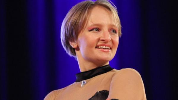 بماذا شعرت ابنة فلاديمير بوتين بعد تطعيمها بلقاح كورونا الجديد؟!
