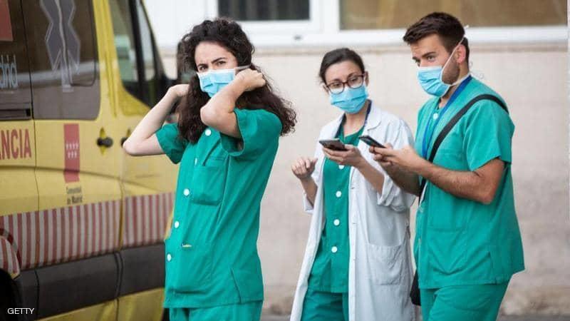 إسبانيا قريبة من السيطرة على تفشي كورونا