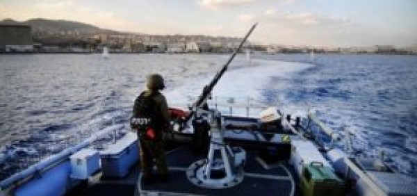 غزة: زوارق الاحتلال تطلق نيران أسلحتها تجاه الصيادين   