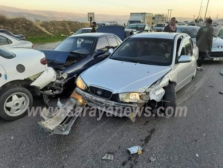 بالصور ..  إصابة 6 أشخاص بحادث تصادم 10 مركبات على طريق اربد - عمان