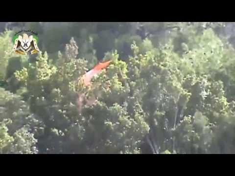 بالفيديو ..  لحظة القاء القبض على الطيار الروسي في ريف اللاذقية