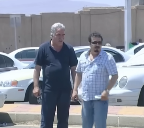 الفنان نزار ابو حجر مهرب اثار محترف