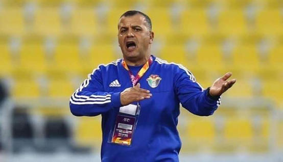 المدربون منقسمون حول استكمال الدوري