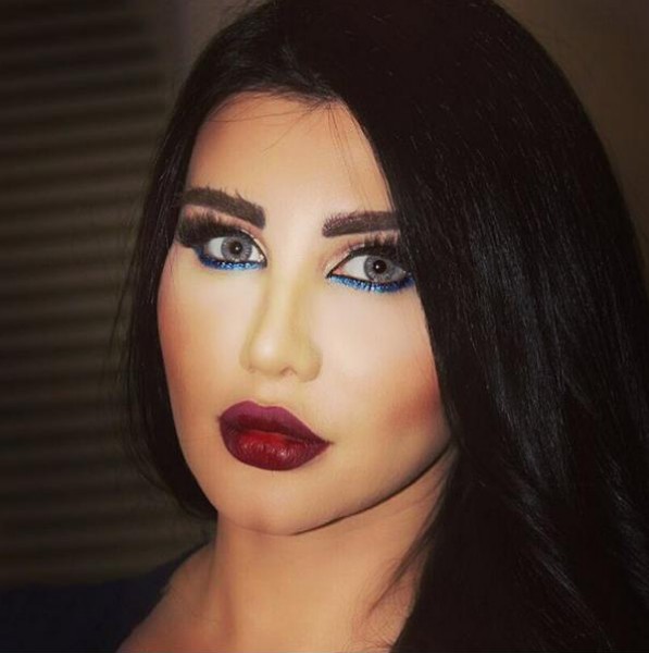 صورة قديمة لـ"جيني إسبر" تفضحها ..  تغيرت بشكل صادم مع عمليات التجميل   