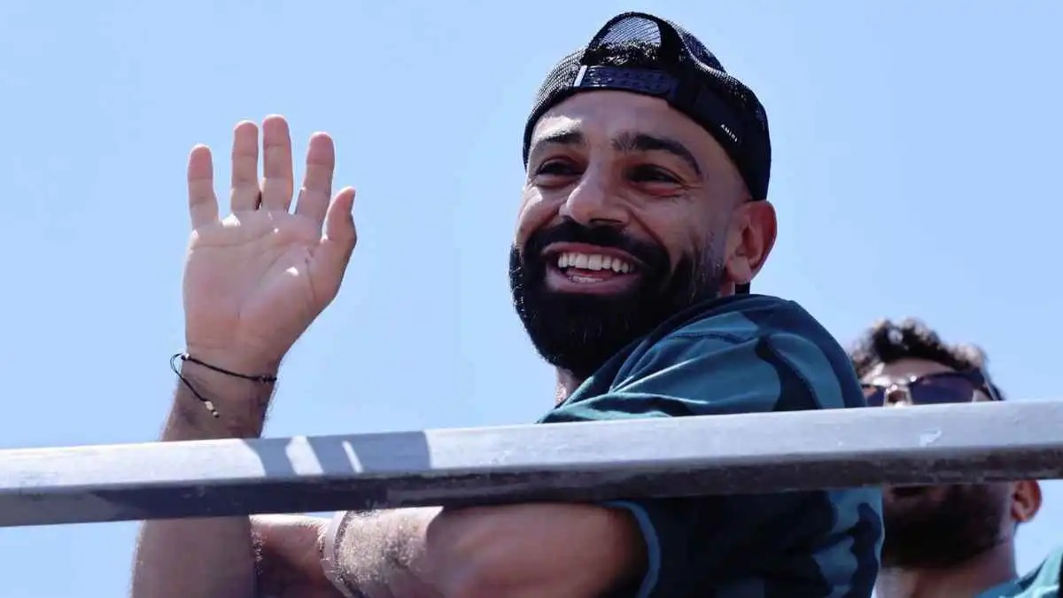 أول تعليق من بشكتاش حول انتقال محمد صلاح إلى طرابزون 