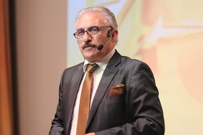 المخرج علي عليان يكتب: بمناسبة مهرجان جرش دعونا نشتم ايمن سماوي والمهرجان 