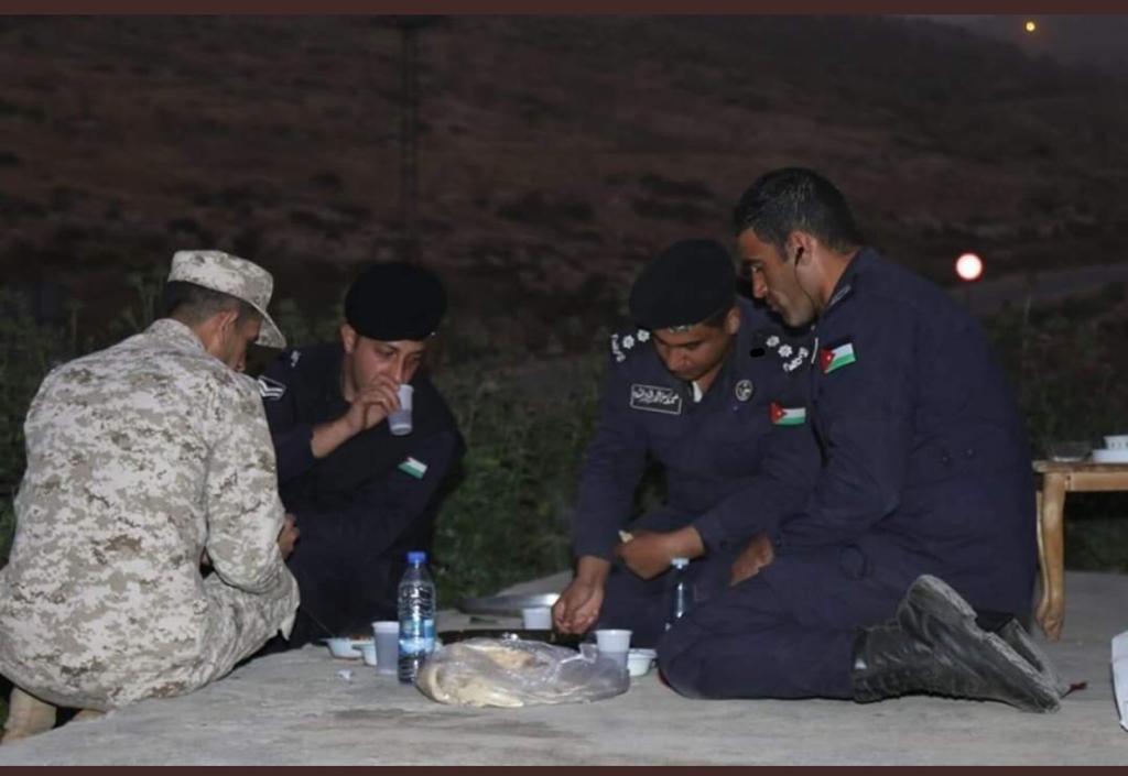 ذهب الظمأ وابتلت العروق  .. 