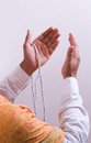 حكمة " الحمد لله "  عندما نعطس؟