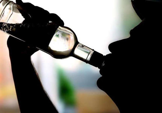 خمور مغشوشة تقتل 4 أشخاص بالكويت