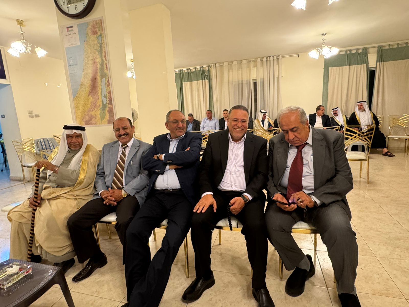 بالصور  ..  الشيخ مدين الحمارشة يستضيف عددًا من وجهاء وشيوخ الأردن في ديوان الحمارشة (بني خالد) في عمان