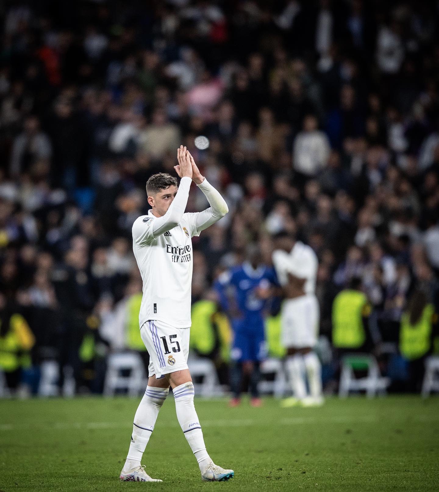 بالفيديو ..  جمهور ريال مدريد يدعم فالفيردي على طريقته