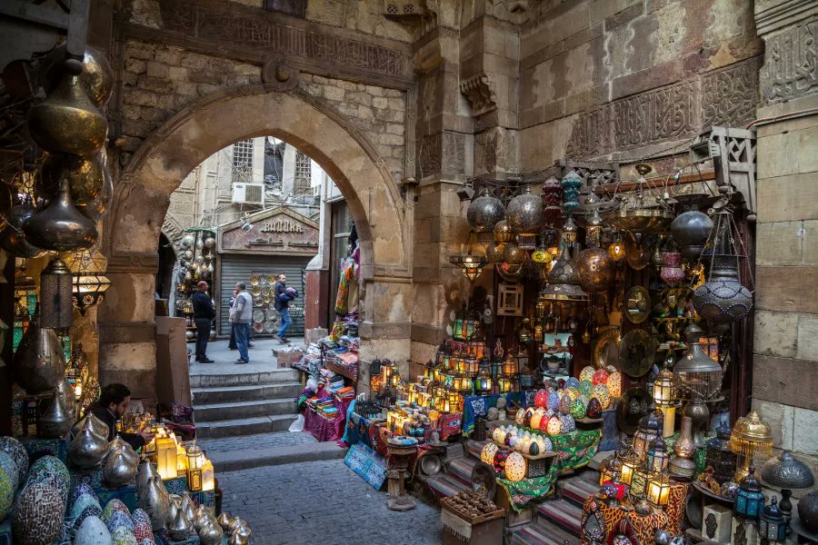 دليلك الكامل إلى أقدم سوق في مصر