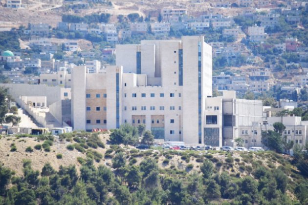 مدير مستشفى الايمان لسرايا : الاوكسجين المتوفر يكفي ل 14 يوم تقريبا