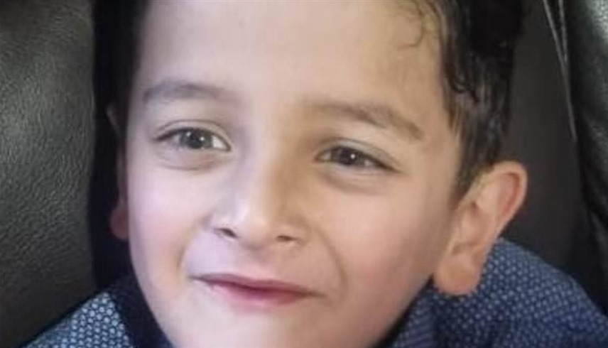 وفاة طفل خلال نومه في منزله .. والعائلة تهاجم مدرسته