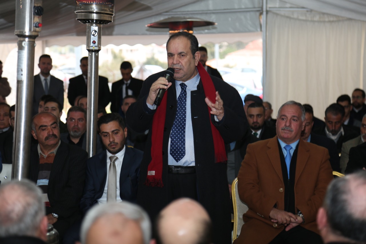 بالصور .. الصمادي والخطيب "نسايب" 
