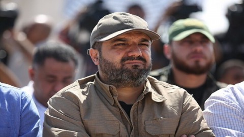 بالفيديو ..  الطيران الحربي الإسرائيلي يدمر منزل عائلة بهاء أبو العطا بشكل كامل