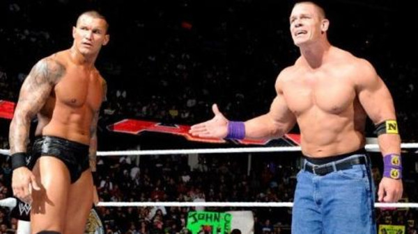 نجوم "WWE" في الرياض لأول مرة